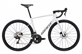 Giant 2027 Defy Advanced 2 Road Bike