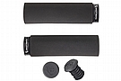 Wolf Tooth Components Fat Paw Lock-On Grips 1