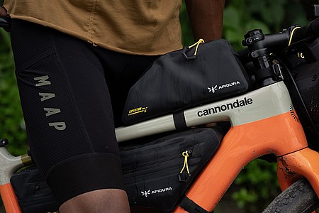 Apidura Expedition Bolt-On Top Tube Pack (1L) [TEB]