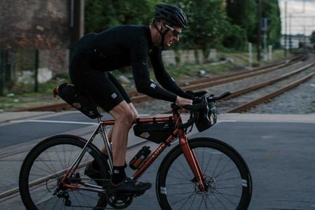 Apidura racing sales frame bag