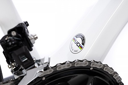 Colnago V3 Disc Shimano 105 12spd Road Bike [1CCL.V03.0TU.C2M.90C