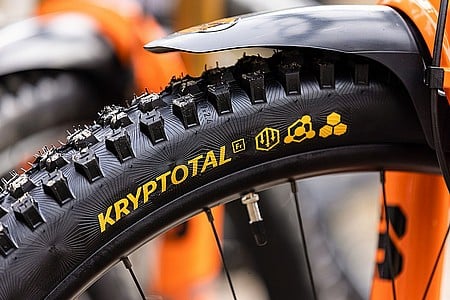 新品コンチネンタルタイヤ 29×2.40 3本 Kryptotal f 他 Amazon | コンチネンタル(Continental) MTBタイヤ Trinotal
