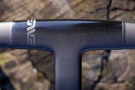 パーツ ENVE SES AR ROAD HANDLEBAR 42cm SES AR Road IN-Route Handlebar – ENVE Composites USA