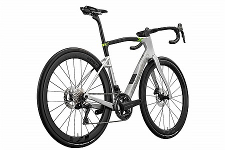 Pinarello 2027 X7 Ultegra Di2 Road Bike