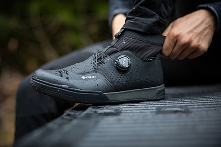 Shimano SH-GF800GTX Mountain Bike Shoes [ESHGF800GCL01S43000]