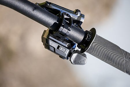 Shimano XTR SW-M9250 Di2 Wireless Shifter [ISWM9250RA]