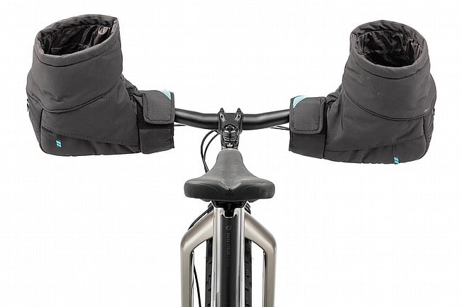 45Nrth Cobrafist Flat Bar Pogies 