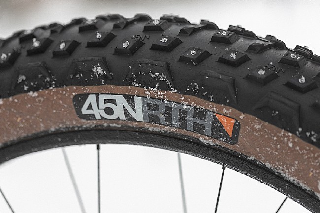 45Nrth Dillinger 5 Studded 60 TPI 26" Fat Bike Tire (Tan) 45Nrth Dillinger 5 Studded 60 TPI 26" Fat Bike Tire (Tan)