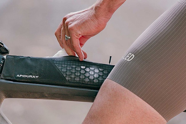 Apidura Aero Bolt-On Top Tube Module  