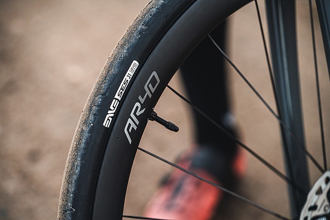 ENVE AR40 Innerdrive Foundation Carbon Disc Brake Wheel 