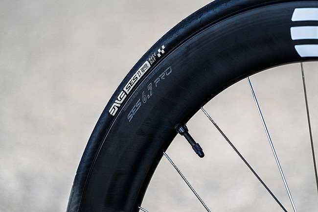 ENVE SES 6.7 PRO Carbon Disc Brake Wheels 