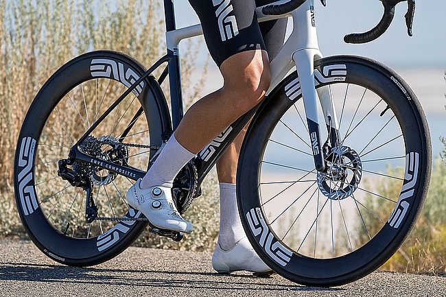 ENVE SES 6.7 PRO Carbon Disc Brake Wheels 