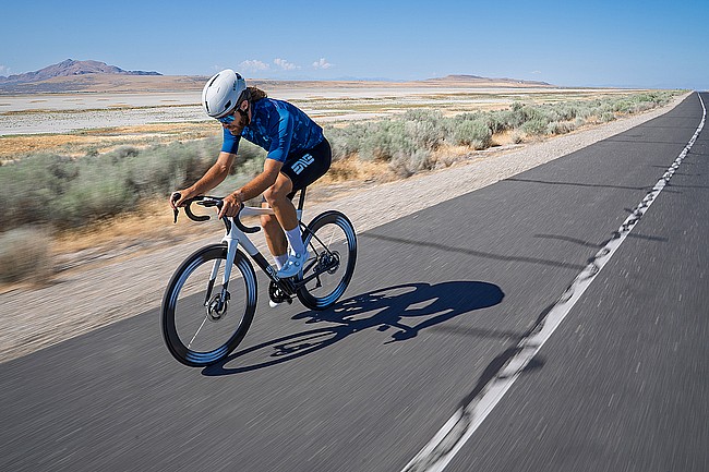 ENVE SES 6.7 PRO Carbon Disc Brake Wheels 