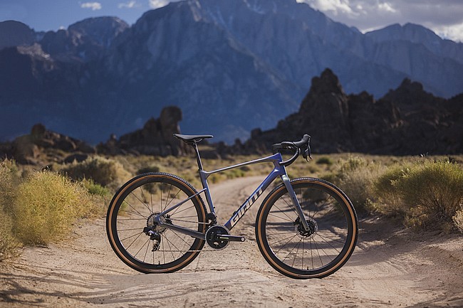 Giant 2025 Revolt Advanced Pro 0 Gravel Bike 