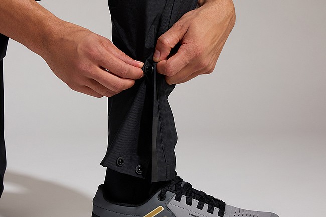 Gore Wear Mens Lupra Gore-Tex Pants Black