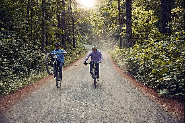 Gore Wear Mens Fernflow Hooded Windbreaker 