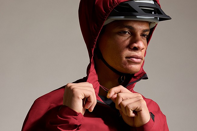 Gore Wear Mens Lupra Gore-Tex 2.0 Hooded Jacket 