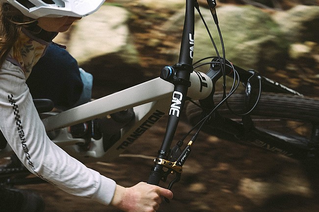 OneUp Components V2 Carbon MTB Handlebar 