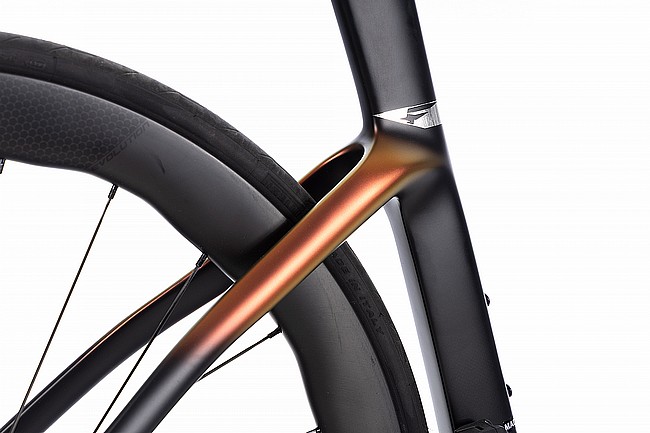 Pinarello Dogma F Red AXS E1 PM Road Bike Luxter Red Gold