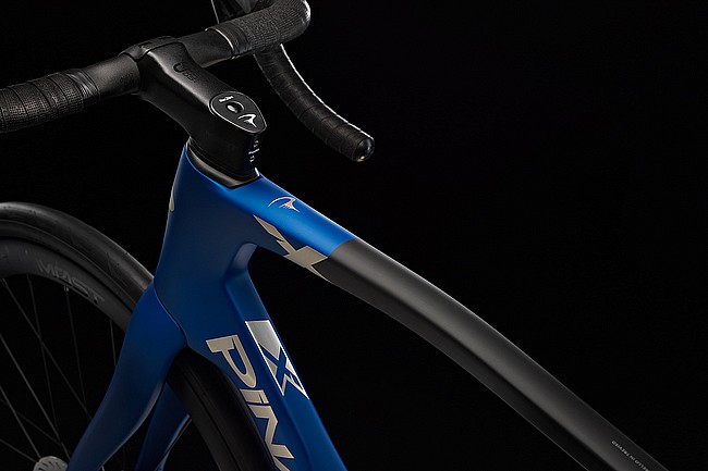 Pinarello 2027 X5 Shimano 105 Di2 Endurance Road Bike 