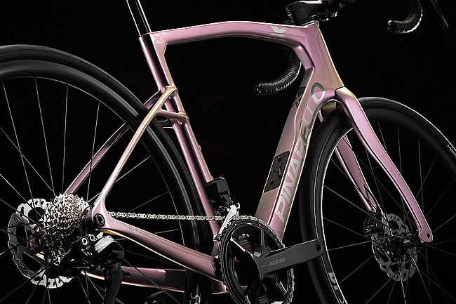 Pinarello 2027 X3 105 Di2 Endurance Road Bike 