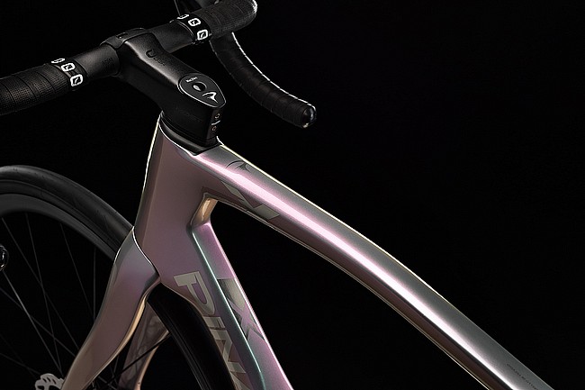Pinarello 2027 X3 105 Di2 Endurance Road Bike 