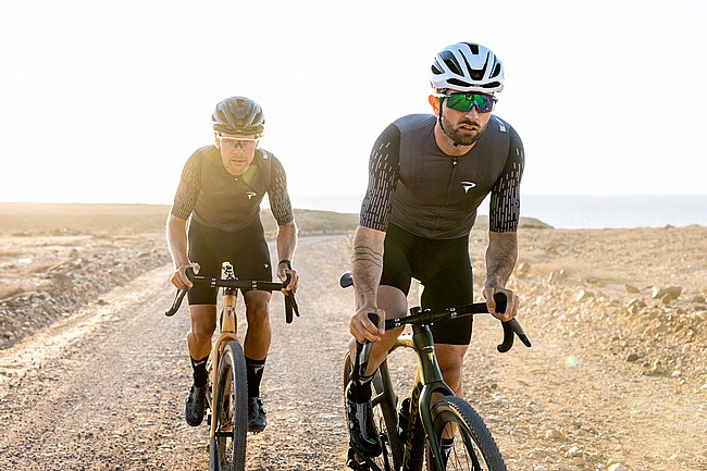 Pinarello 2026 Grevil F3 Apex AXS Gravel Bike 