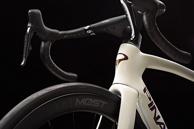 Pinarello F7 Ultegra Di2 Road Bike 