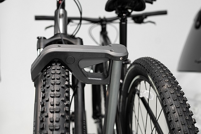 Saris 2025 Superclamp G4 4-Bike Hitch Rack 