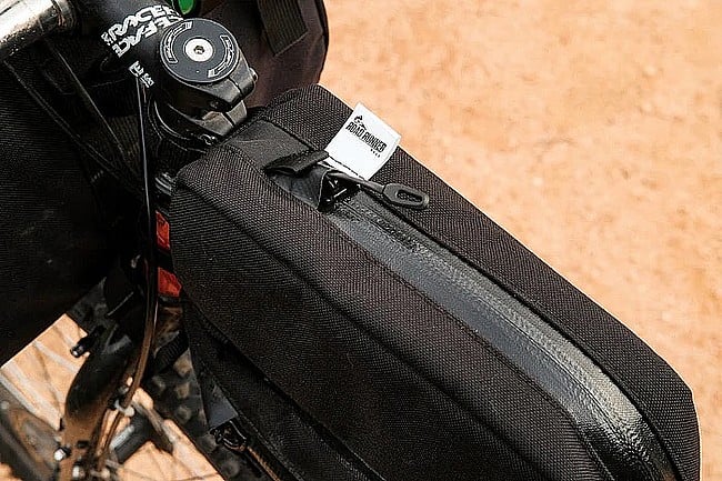 Road Runner Bluff Top Tube Bag 