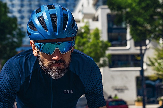 Abus Macator MIPS Road Helmet 