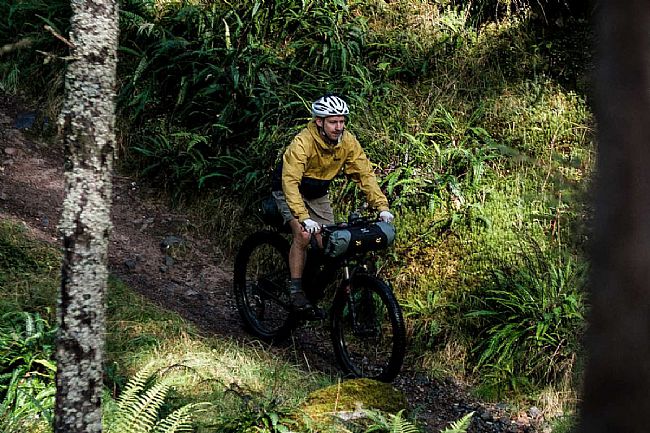 Apidura Backcountry Handlebar Pack Apidura Backcountry Handlebar Pack
