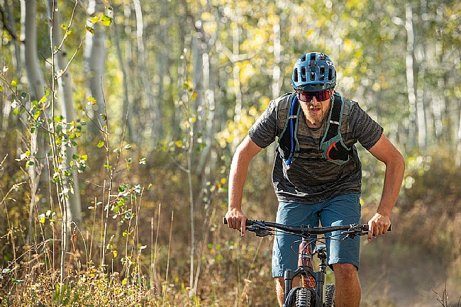 Camelbak Chase Bike 50 oz. Hydration Vest  Camelbak Chase Bike 50 oz. Hydration Vest 