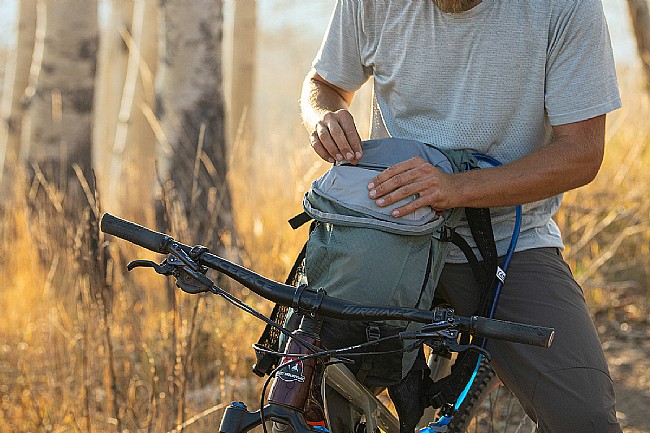 Camelbak M.U.L.E. Pro 14 100oz. Hydration Pack Camelbak M.U.L.E. Pro 14 100oz. Hydration Pack