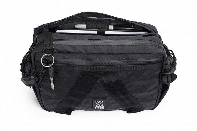 Chrome Tensile Hip Pack Black