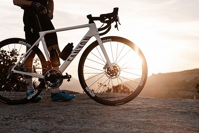 ENVE SES 2.3 Carbon Disc Brake Wheelset 2022 