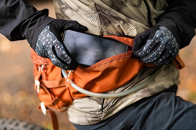 Dakine Hot Laps 5L Waist Hydration Bag 