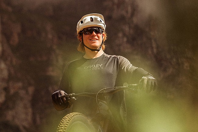 Oakley DRT5 MTB Helmet 