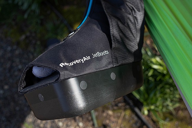 RecoveryAir JetBoots Pneumatic Leg Compression System 