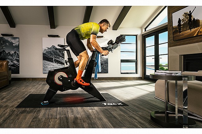 Garmin Tacx Neo Plus Smart Bike 