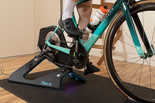 Garmin Tacx Neo 2T Smart Direct Drive Trainer 