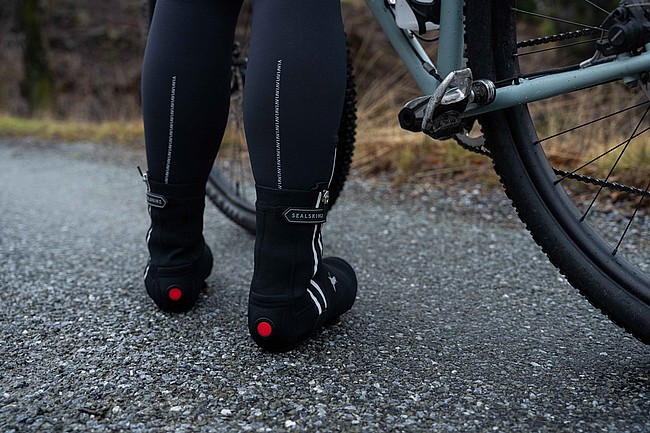 SealSkinz All Weather LED Cycle Overshoe 