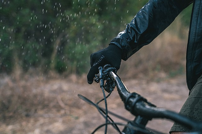 SealSkinz Waterproof All Weather Ultra Grip Knitted Gauntlet 