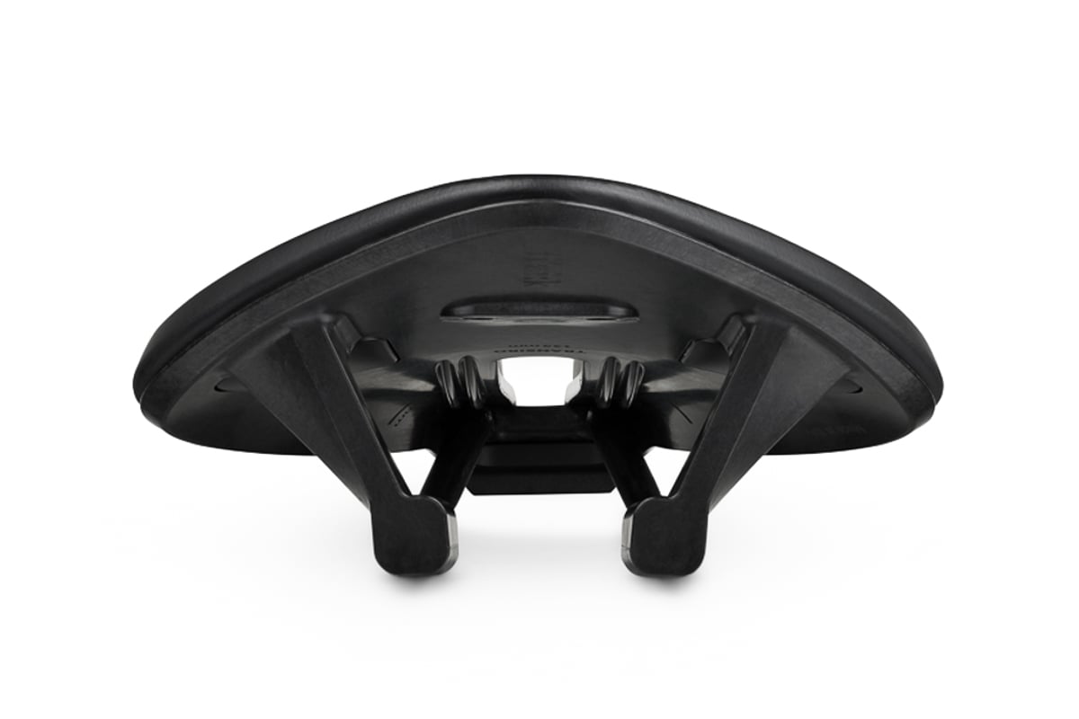 Black - R1 